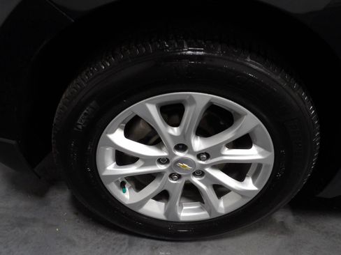 Used 2018 Chevrolet Equinox LS FWD image 20