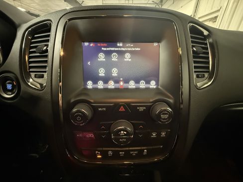 Used 2018 Dodge Durango GT image 35