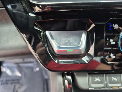 Certified 2025 GMC Sierra 1500 AT4 AWD/4WD image 18