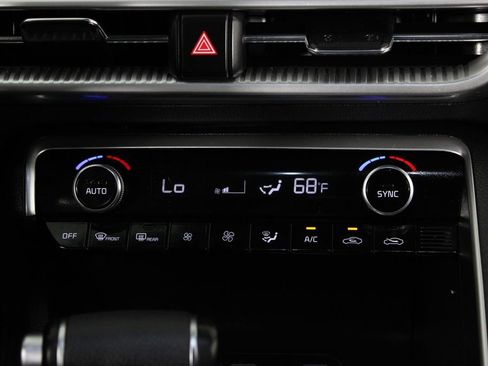 Used 2022 Kia K5 GT-Line w/ GT-Line FWD Premium Package image 19