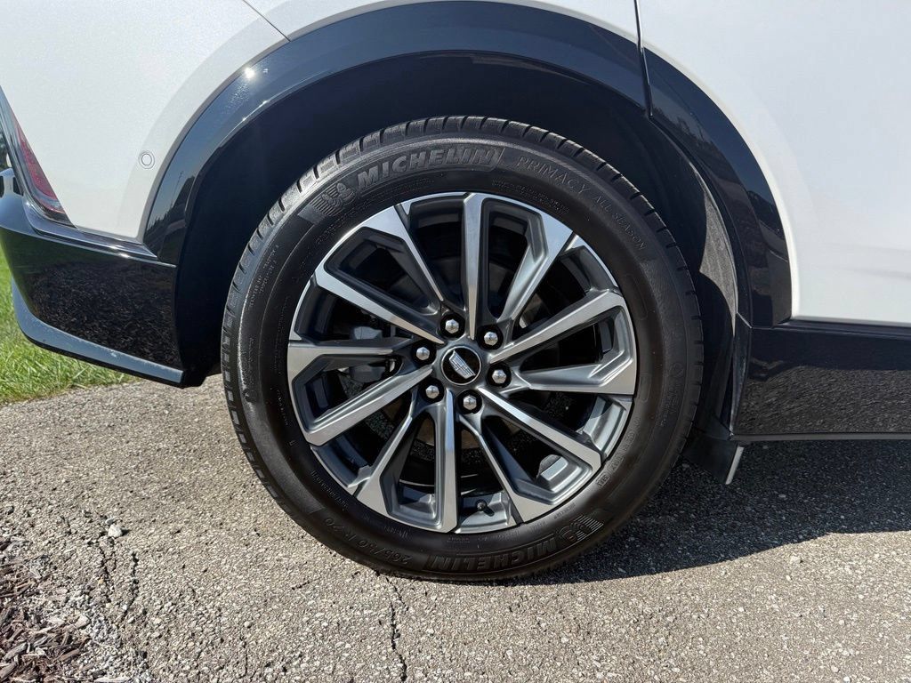 Certified 2024 Cadillac Lyriq Sport AWD/4WD image 16