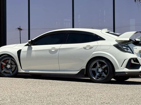 Used 2021 Honda Civic Type R image 6
