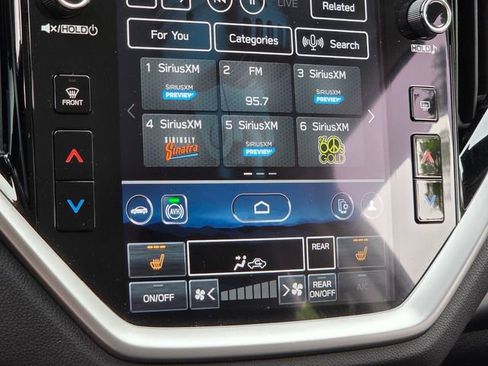 Used 2023 Subaru Ascent Limited AWD/4WD image 25