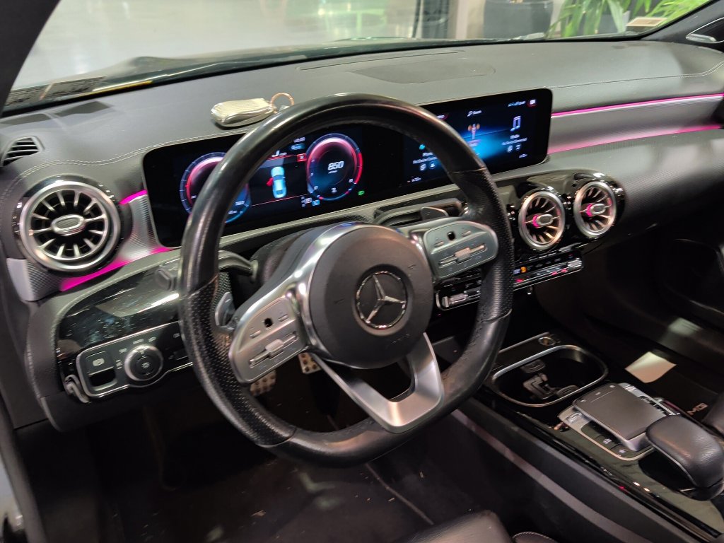 Used 2020 Mercedes-Benz CLA 250 4MATIC image 5