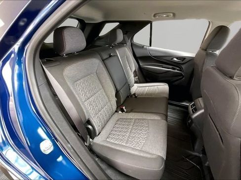 Used 2022 Chevrolet Equinox LT AWD/4WD image 17