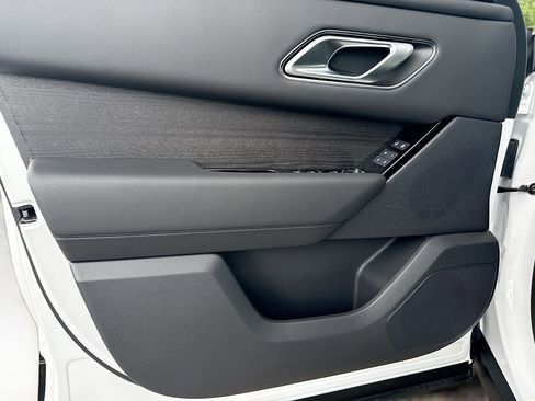 New 2026 Land Rover Range Rover Velar Autobiography AWD/4WD image 21