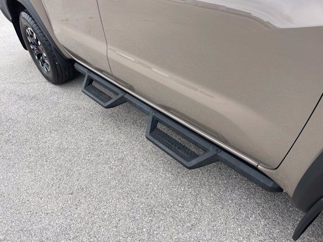 Used 2022 Nissan Frontier Pro-X RWD image 16