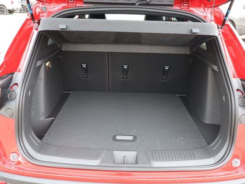 New 2026 Chevrolet Trax RS w/ Driver Confidence Package image 30