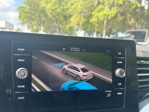New 2026 Volkswagen Jetta SE FWD image 17