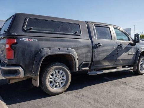 Used 2020 Chevrolet Silverado 2500 LT w/ All Star Edition AWD/4WD image 2
