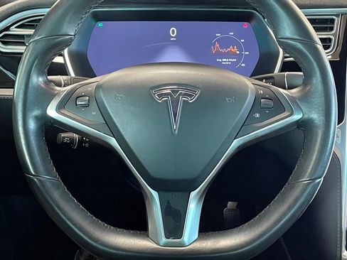 Used 2016 Tesla Model S 70D image 23