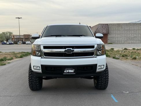 Used 2007 Chevrolet Silverado 1500 LTZ w/ Safety Package AWD/4WD image 7