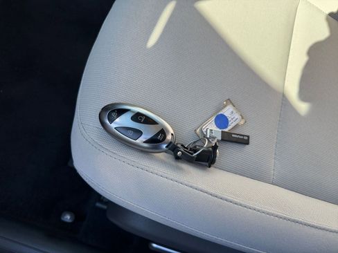 Used 2025 Hyundai Kona SEL image 22