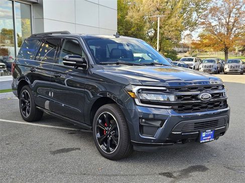 New 2024 Ford Expedition Limited image 7