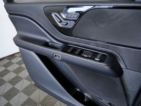 Certified 2022 Lincoln Aviator AWD w/ Premium Package image 22