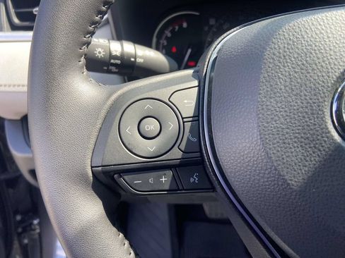 Used 2025 Toyota RAV4 XLE Premium FWD image 33
