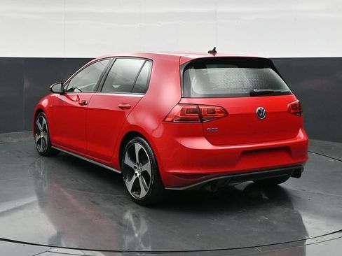 Used 2016 Volkswagen Golf 4-Door FWD image 8