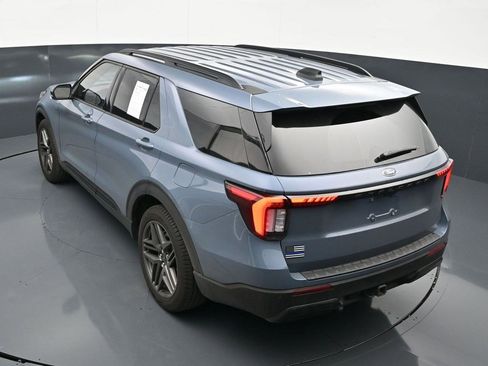 Used 2025 Ford Explorer ST-Line w/ Premium Package RWD image 22