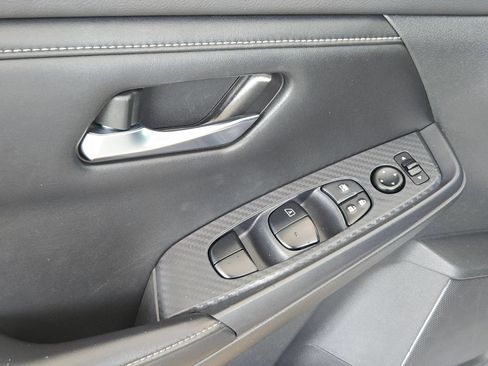 Used 2020 Nissan Sentra SV w/ Trunk Package FWD image 12