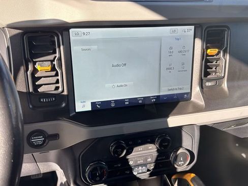 Used 2022 Ford Bronco Badlands w/ Sasquatch Package image 13