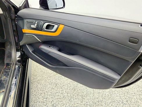 Used 2017 Mercedes-Benz SL 550 image 24