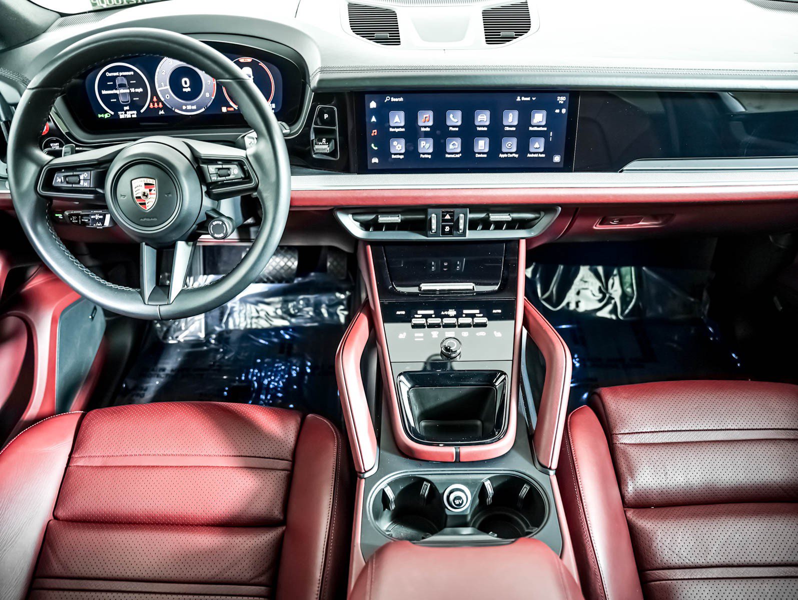 Certified 2024 Porsche Cayenne AWD/4WD image 15