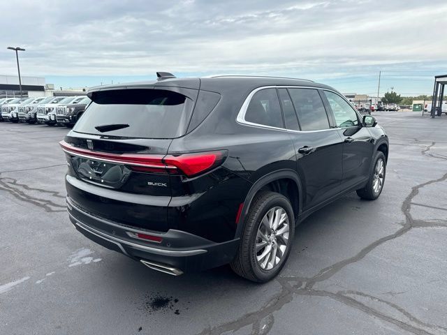 Used 2025 Buick Enclave Preferred FWD image 3