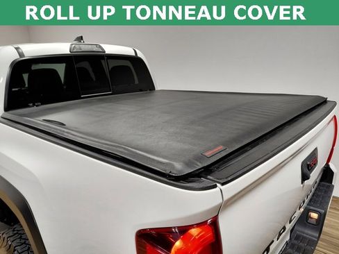 Used 2019 Toyota Tacoma TRD Off-Road image 8