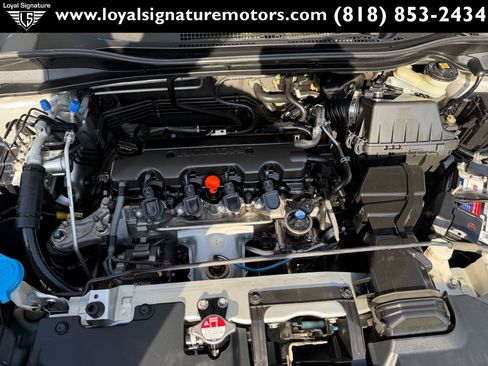 Used 2016 Honda HR-V LX image 32