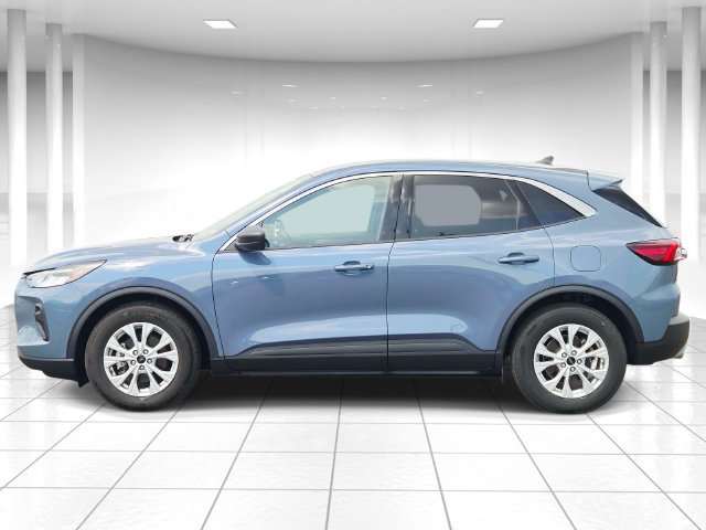 Used 2023 Ford Escape Active FWD image 2