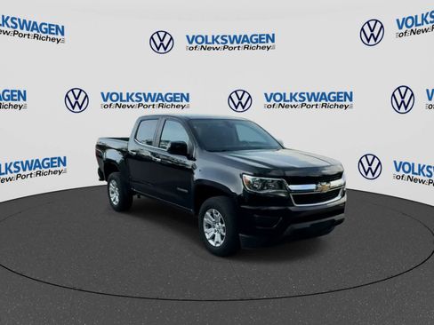 Used 2020 Chevrolet Colorado LT RWD image 2
