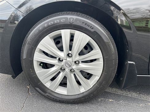 Used 2024 Nissan Sentra S image 27