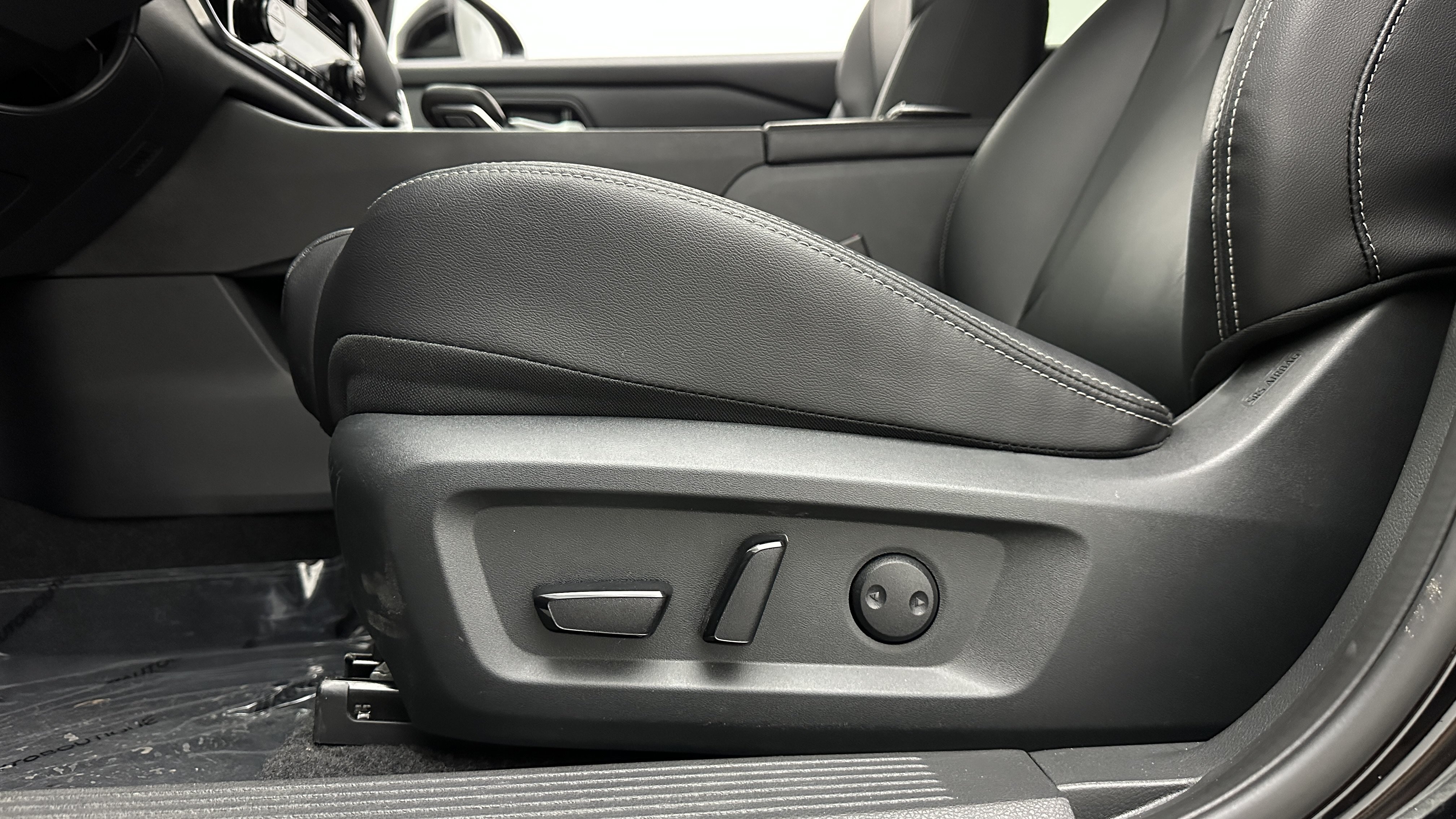 Used 2026 Nissan Rogue SL FWD image 15