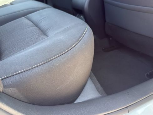 Used 2025 Nissan Altima 2.5 SV FWD image 27