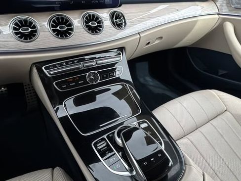 Used 2018 Mercedes-Benz E 400 4MATIC Cabriolet image 14