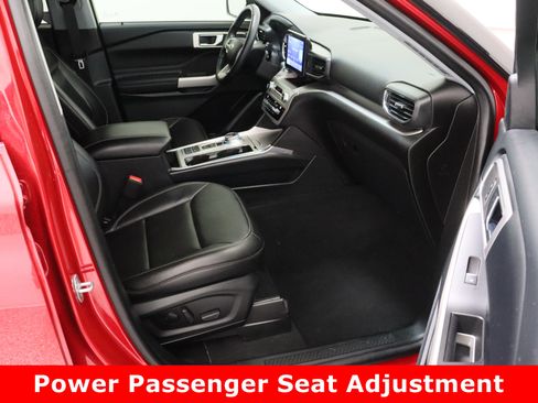 Used 2021 Ford Explorer XLT w/ Equipment Group 202A image 40