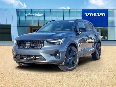 New 2026 Volvo XC40 B5 Ultra w/ Protection Package Premier