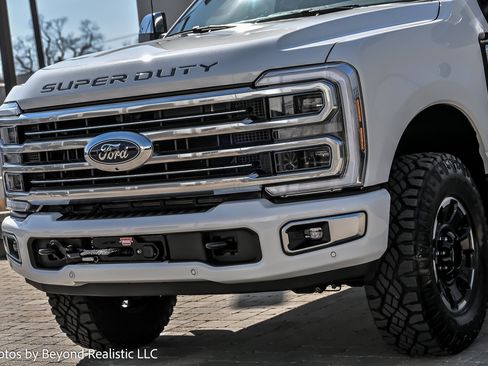 Used 2026 Ford F250 Platinum w/ Platinum Plus Package image 10