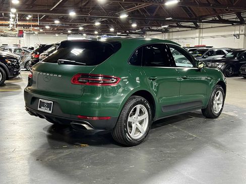 Used 2018 Porsche Macan image 3