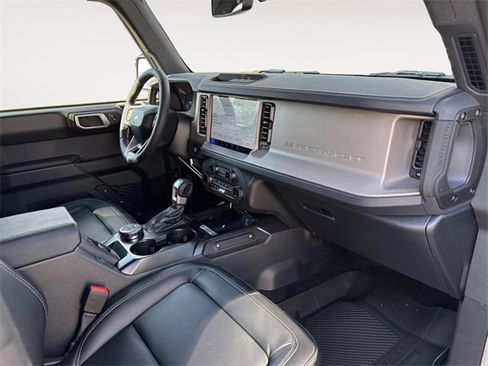 New 2025 Ford Bronco Outer Banks image 10