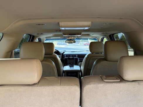 Used 2012 GMC Yukon XL Denali image 16