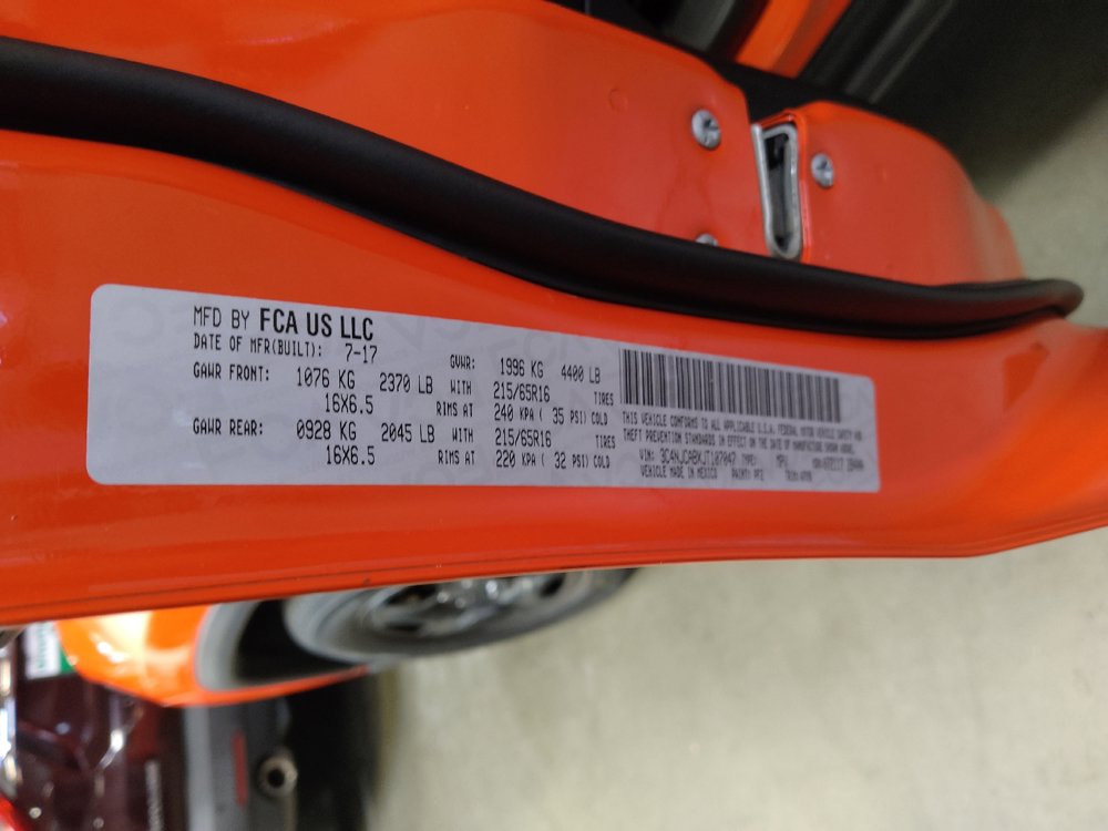 Used 2018 Jeep Compass Sport w/ Tech Group FWD image 33