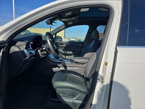 Used 2025 Audi Q7 3.0T Premium Plus AWD/4WD image 14