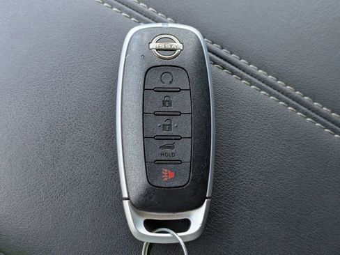 Used 2025 Nissan Pathfinder SV FWD image 36