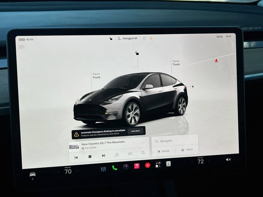 Used 2024 Tesla Model Y Long Range AWD/4WD image 14