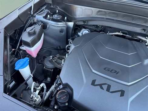 Used 2022 Kia Telluride LX image 39