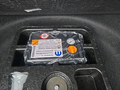 New 2026 Jeep Compass Latitude image 94