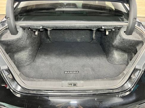 Used 2022 Nissan Maxima SR w/ Sport Mat Group FWD image 20