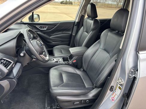 Used 2020 Subaru Forester Limited w/ Popular Package #3 image 10