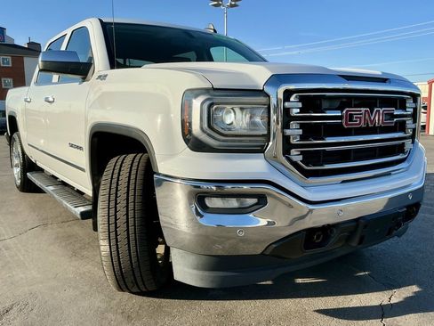 Used 2017 GMC Sierra 1500 SLT w/ SLT Premium Package image 2